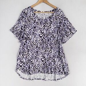 Rose + Olive Top Tee 1X Blue Gray Leopard Print Stretch Knit Soft Cozy Casual